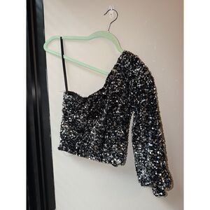 Mi Ami XS One Shoulder Sequin Top Silver Metallic